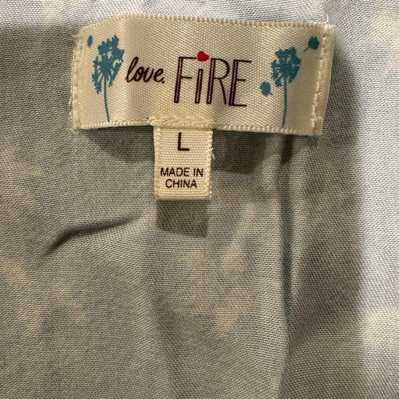 Lightweight Tank with Pompom Hem - Picture 8 of 10